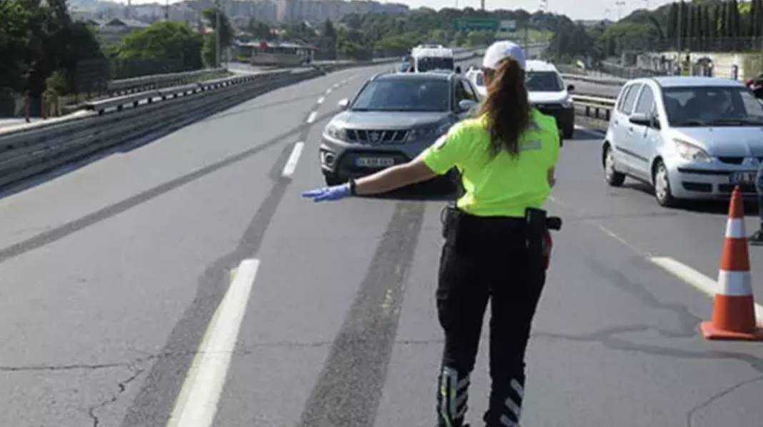 Valilik açıkladı! 30 Ağustos'ta bu güzergahlar trafiğe kapalı olacak! 3